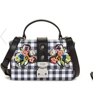 guess square bag